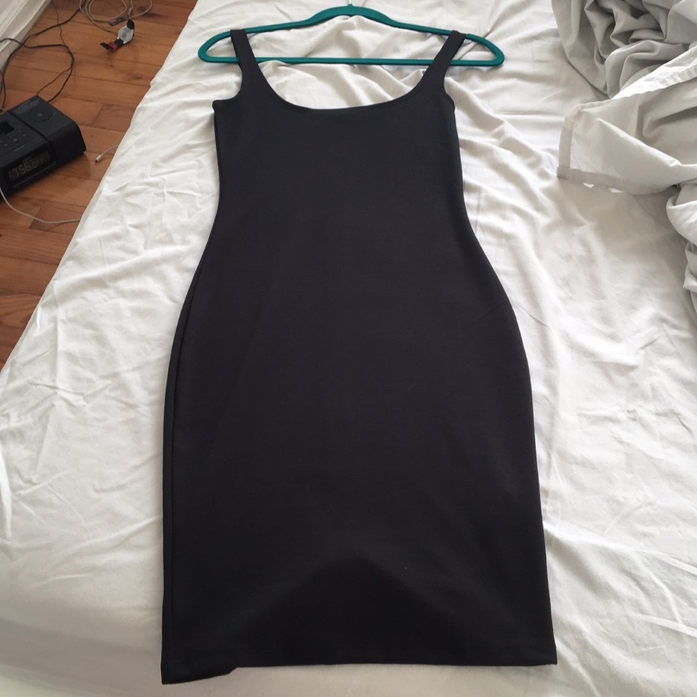 Tight curvy black dress NEVER WORN